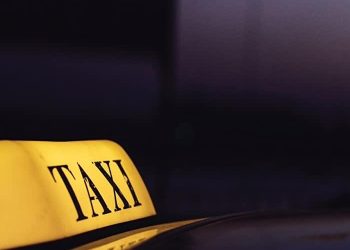 在大厅里搭帐篷 – 穆罕默德·巴希尔